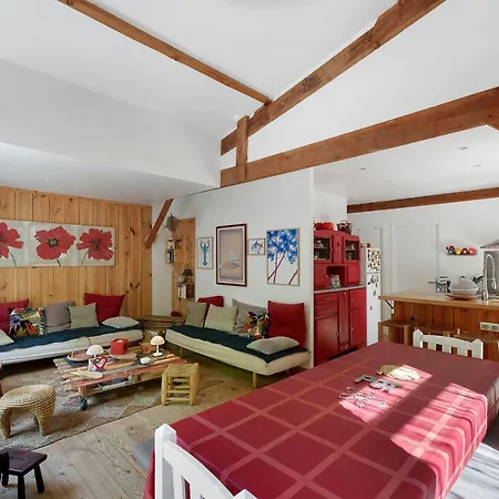 Vakantiehuis Eden Pyla *